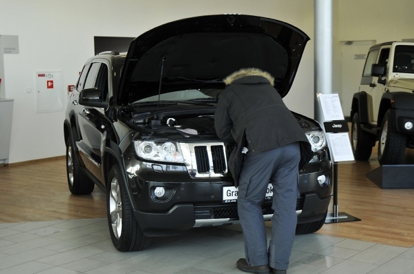 Jeep Grand Cherokee  lasītāju tests