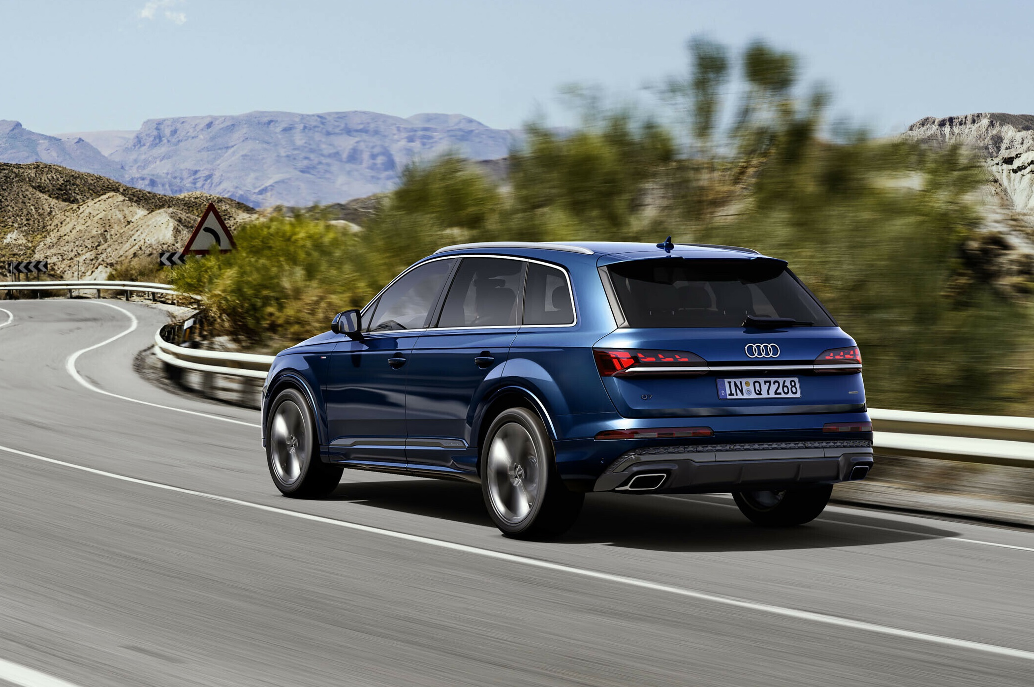https://www.whatcar.lv/cars/Audi/Q7/892c6fffa14e3b32bae5c4a9075163ed.jpg