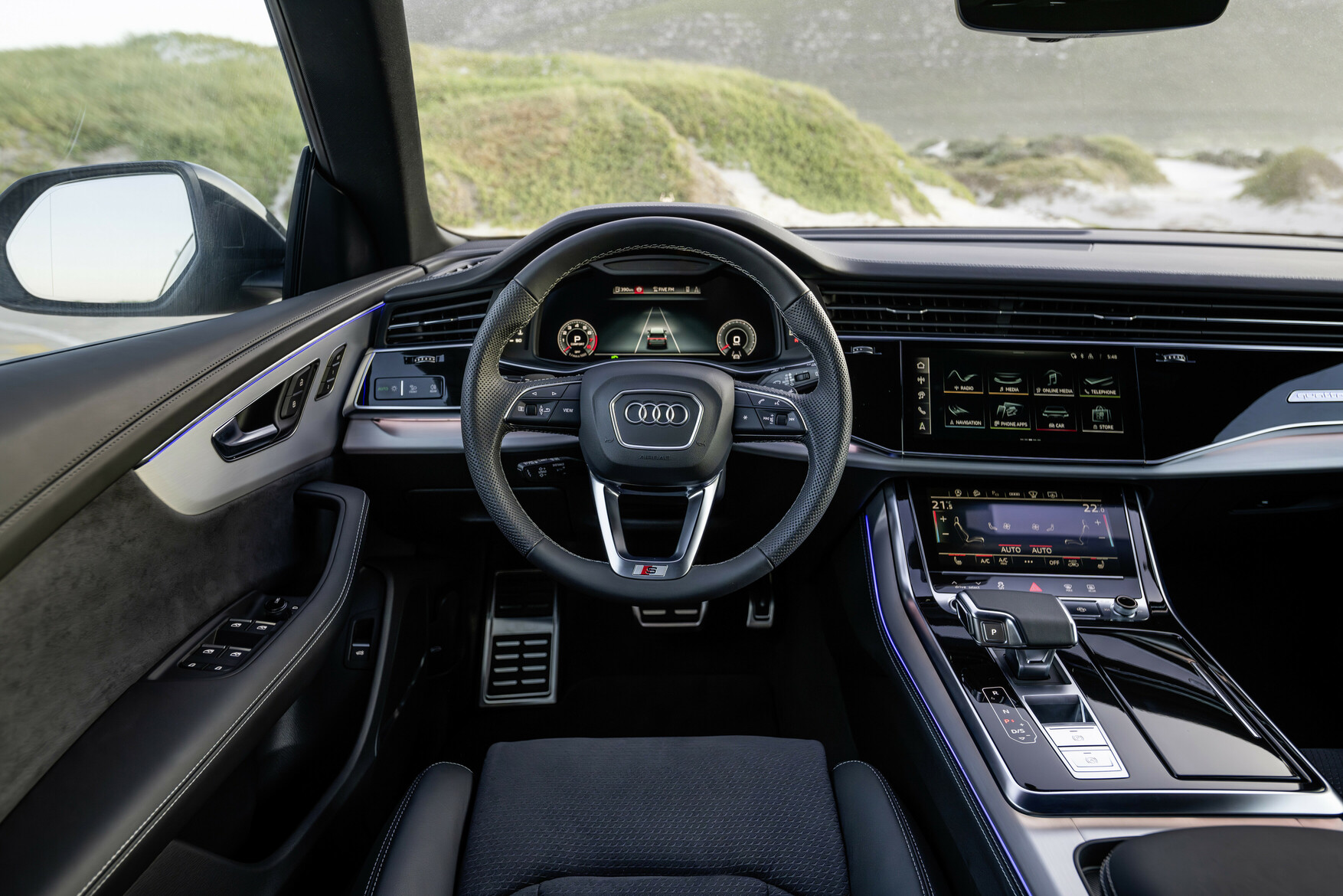 https://www.whatcar.lv/cars/Audi/Q8/8c376326321bfa70fc9ad0885722fd06.jpg