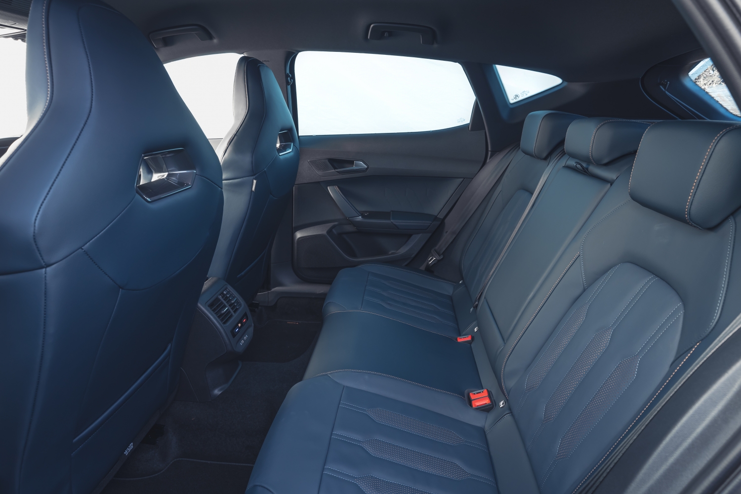 https://www.whatcar.lv/cars/CUPRA/Formentor/9213bb4e5b9cc7ce9b85f48c037679be.jpg