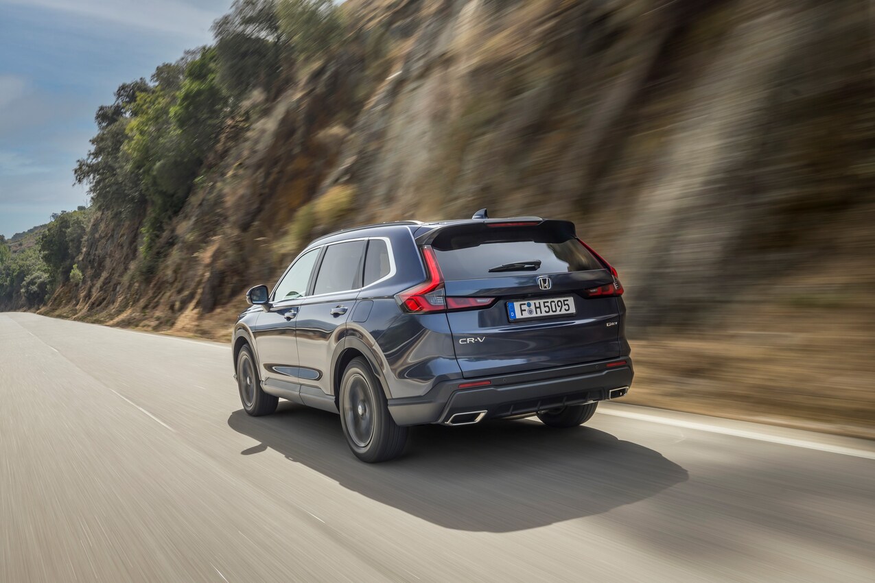 https://www.whatcar.lv/cars/Honda/CR-V/b7e08ab1386cb92a3b26f731f7afc5c9.jpg