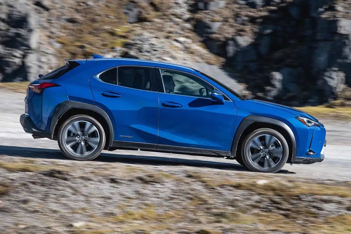 https://www.whatcar.lv/cars/Lexus/UX/2d1e3becf1116764b0fa0d2e47468a7a.jpg