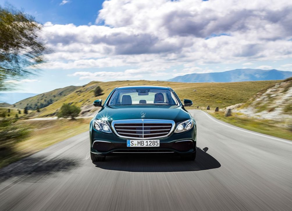 Auto tests izvērsts MercedesBenz EKlase What Car?