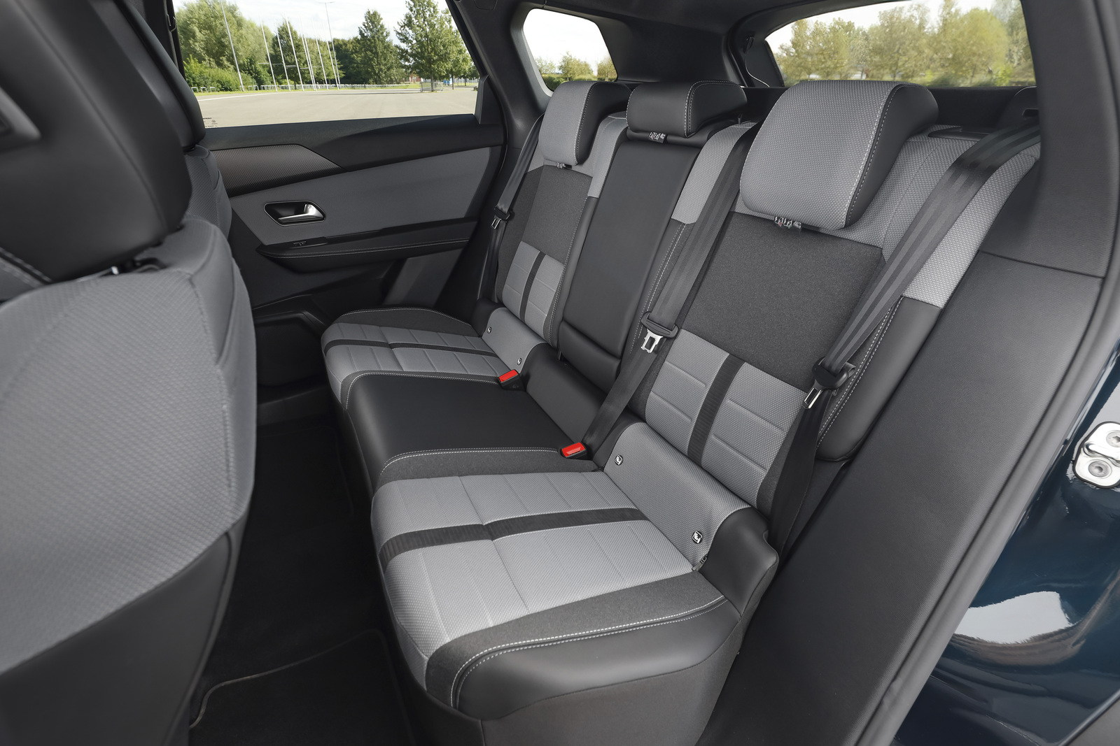 https://www.whatcar.lv/cars/Opel/Grandland/d667e9622afbc1b7a91c5b0c7c8dce3c.jpg