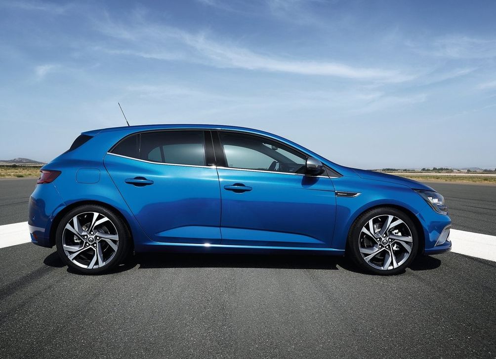 https://www.whatcar.lv/cars/Renault/Megane/5b2fd73970f010ab46a12b389e4dcf52.jpg