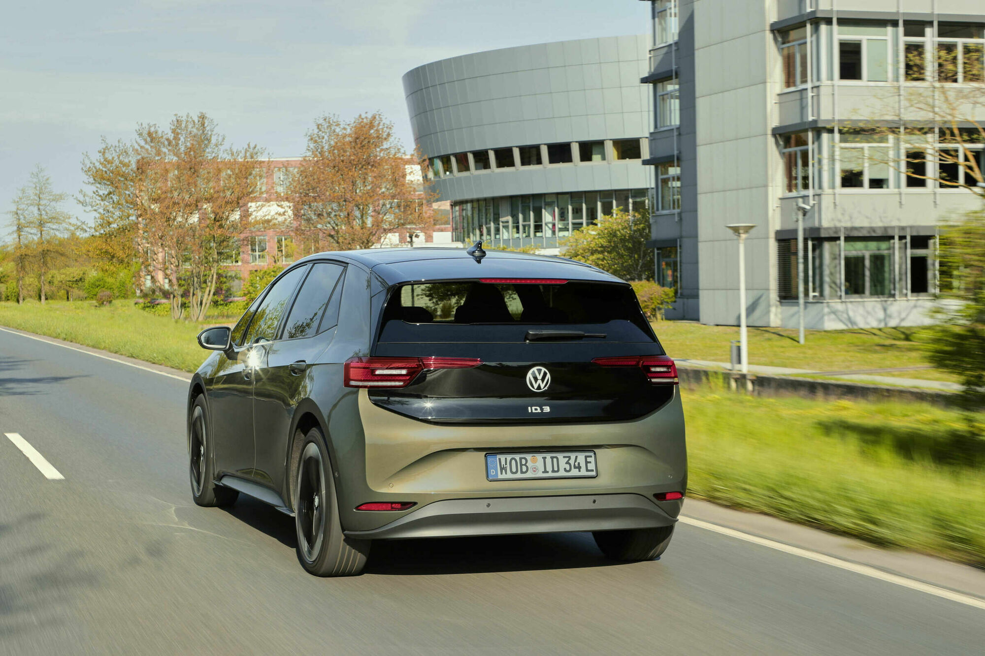 https://www.whatcar.lv/cars/Volkswagen/ID.3/637531c53ccb8c6167621a0f9c76687f.jpg