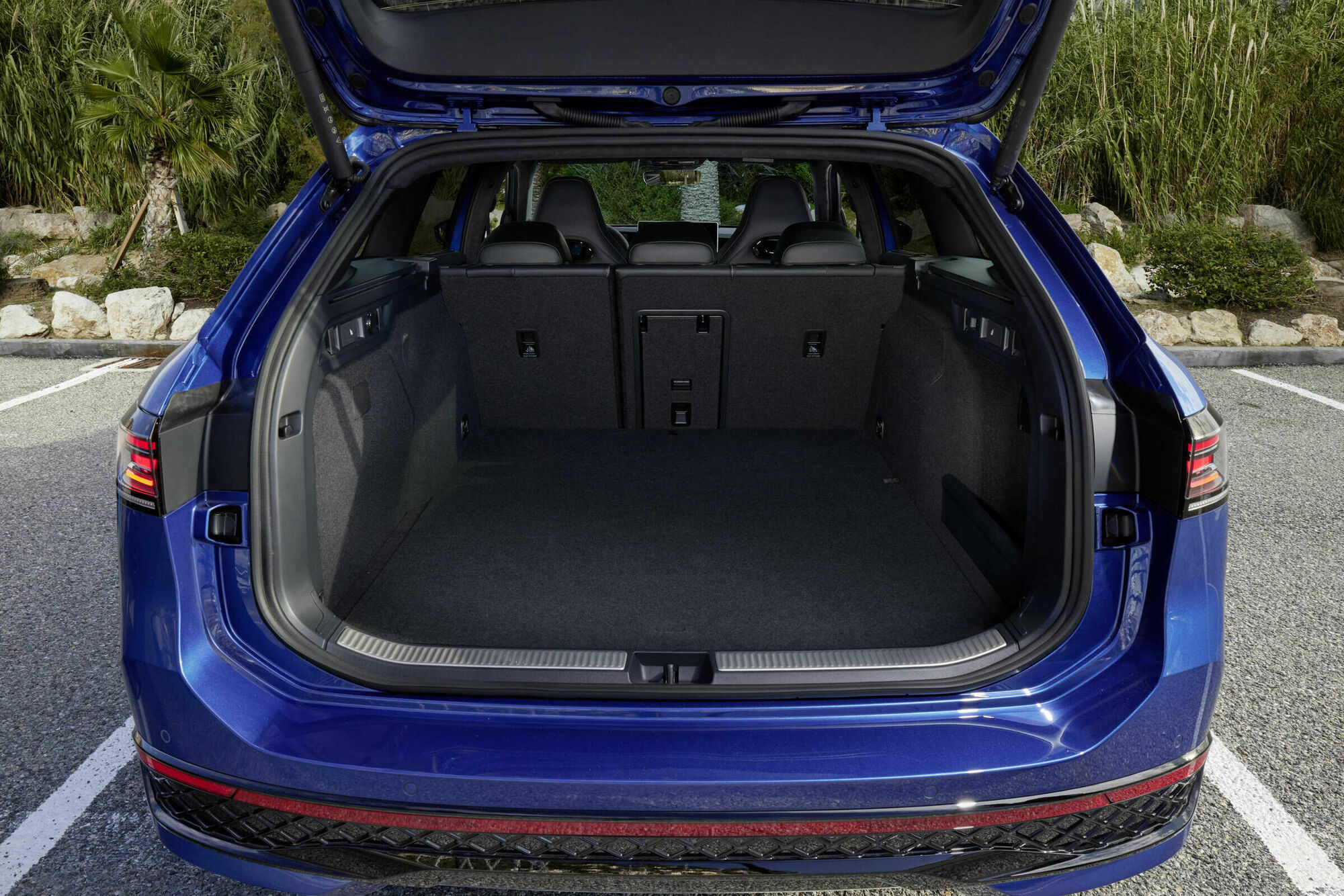 https://www.whatcar.lv/cars/Volkswagen/Passat/8ff2ebb7ae992ec977a2abc1d26409dd.jpg
