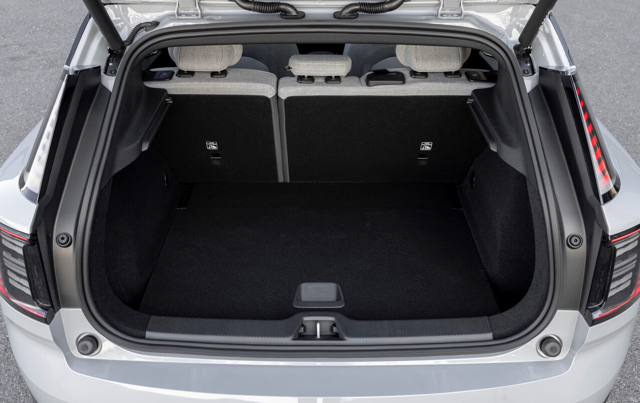 https://www.whatcar.lv/cars/Volvo/EX30/8a19a4c369550604f69684f67f74929b.jpg