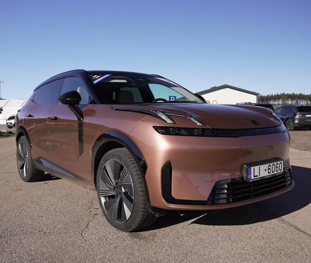 Austrumi satiek Rietumus. Spēkratu dažādība auto orientēšanās dienā