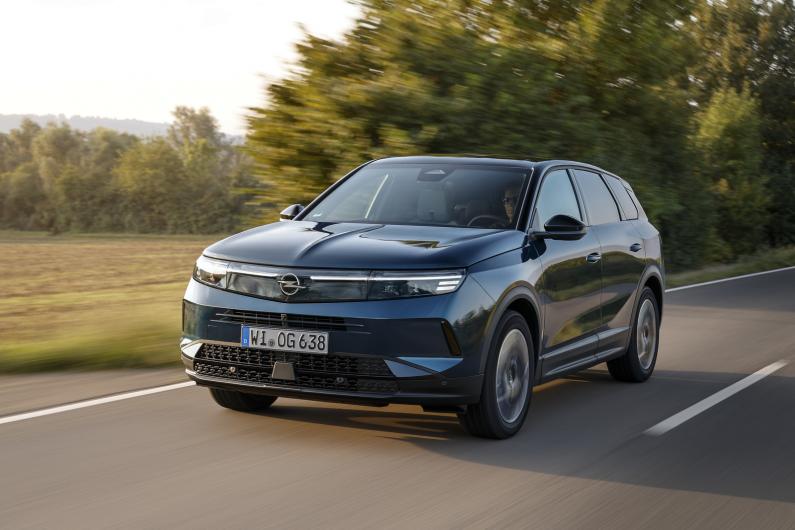 Opel Grandland pirmais brauciens