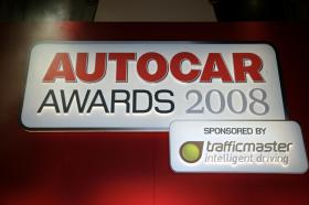 https://www.whatcar.lv/news/large/6fe50f6da062c96846f3a890e686c53a.jpg