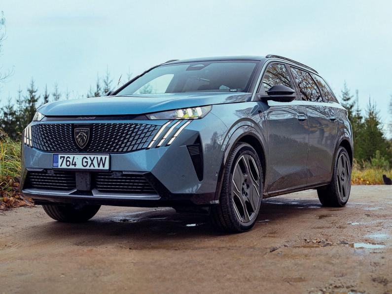 Peugeot e-5008 Dual Motor pirmie iespaidi Latvijā