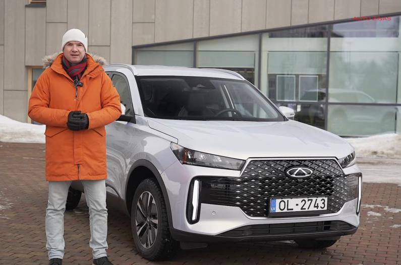 Hibrīda krosovers par 25 tūkstošiem. Chery Tiggo 4 apskats