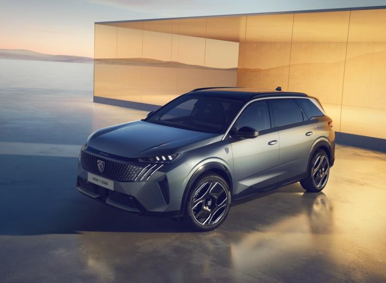 PEUGEOT prezentē jaunu modeli – elektroauto ar septiņām sēdvietām