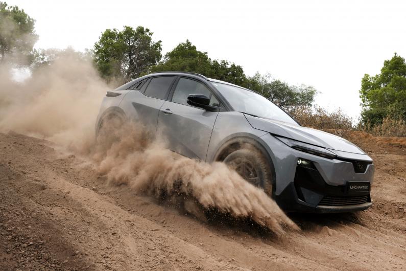 Subaru Uncharted - testējam elektriskā krosovera veiktspēju bezceļā