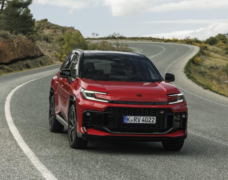Toyota RAV4 - pirmais brauciens