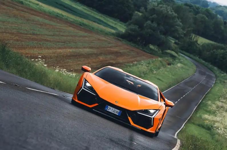 https://www.whatcar.lv/news/large/f4bd18fd5ccdb9e511de023d673b83be.jpg